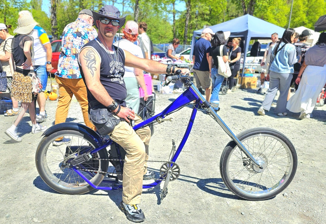 Spezial-Umbau eines Ebikes...
Gesehen auf dem bayreuther Flohmarkt.