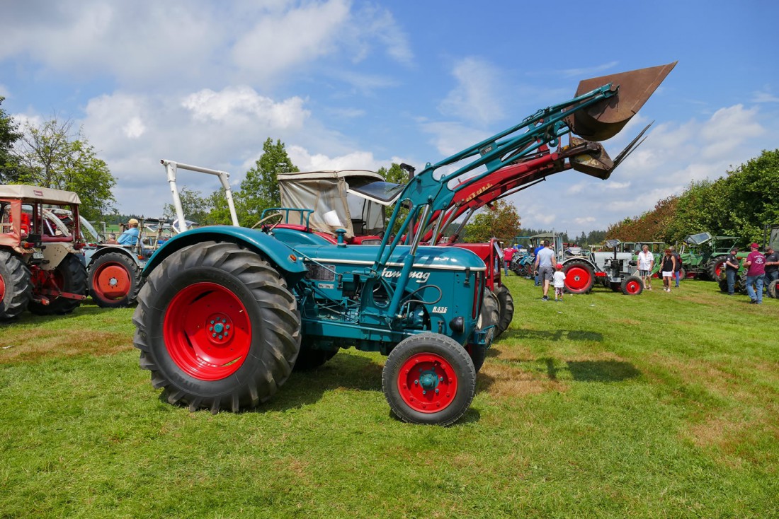 Foto: Martin Zehrer - Ein sehr schöner. großer Hanomag mit Frontlader... auf dem Oberwappenöster Bulldogtreffen gesehen 