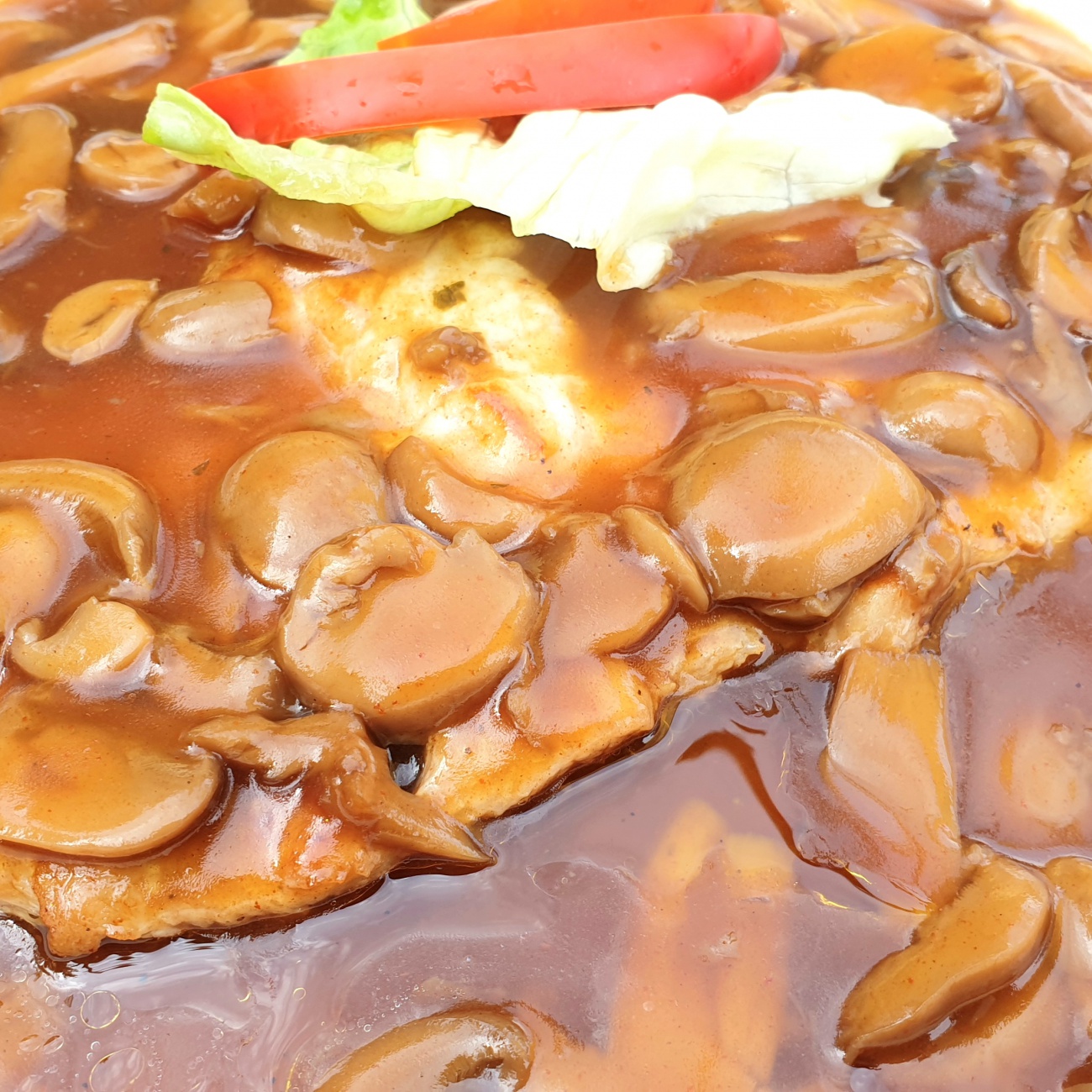 Foto: Martin Zehrer - Lecker... Jägerschnitzel im Herrenwald ;-) 