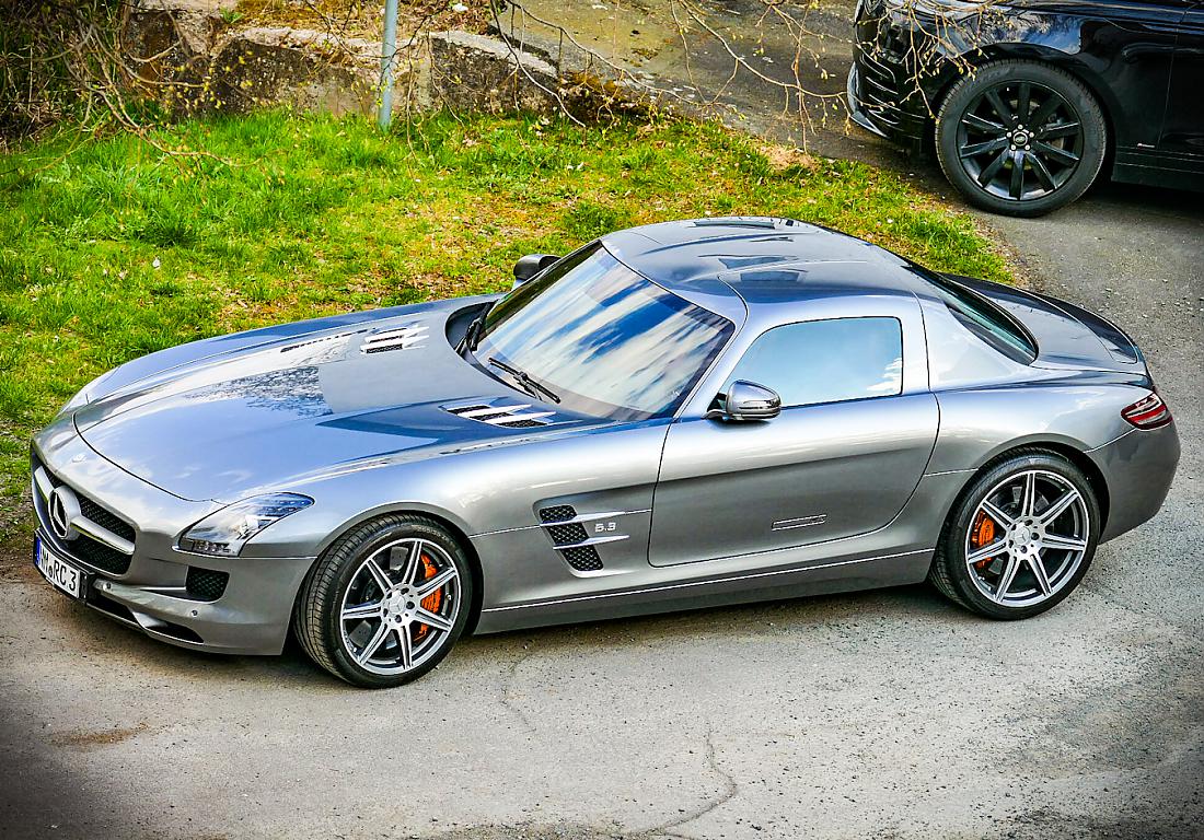 Foto: Martin Zehrer - Flügeltürer: Mercedes Benz SLS AMG 6,3 Liter Hubraum 