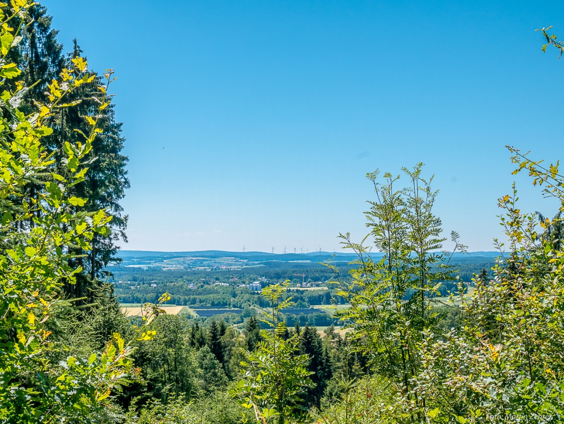 Foto: Martin Zehrer - Der Blick in Richtung Speichersdorf von der Alm-Auffahrt aus gesehen. Unglaubliches Wetter für eine interessante Radtour nach Waldershof...<br />
<br />
Radtour von Kemnath nach Wa 