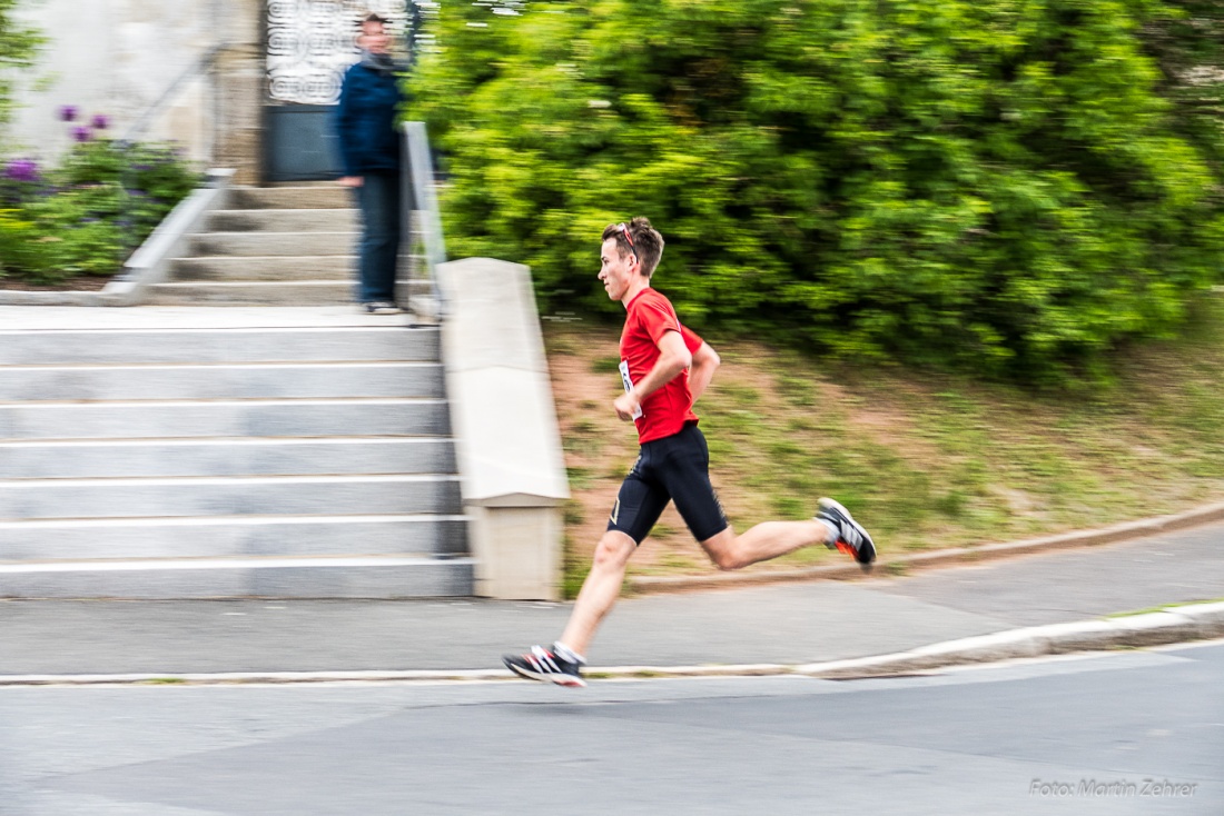 Foto: Martin Zehrer - Zieht vorbei!!!<br />
<br />
Nofi-Lauf 2017: Start am Stadtplatz und Ziel beim Siemens... 5,9 Kilometer durch Kemnath und rund herum. Mehr als 8000 Teilnehmer fanden sich in Kemnat 
