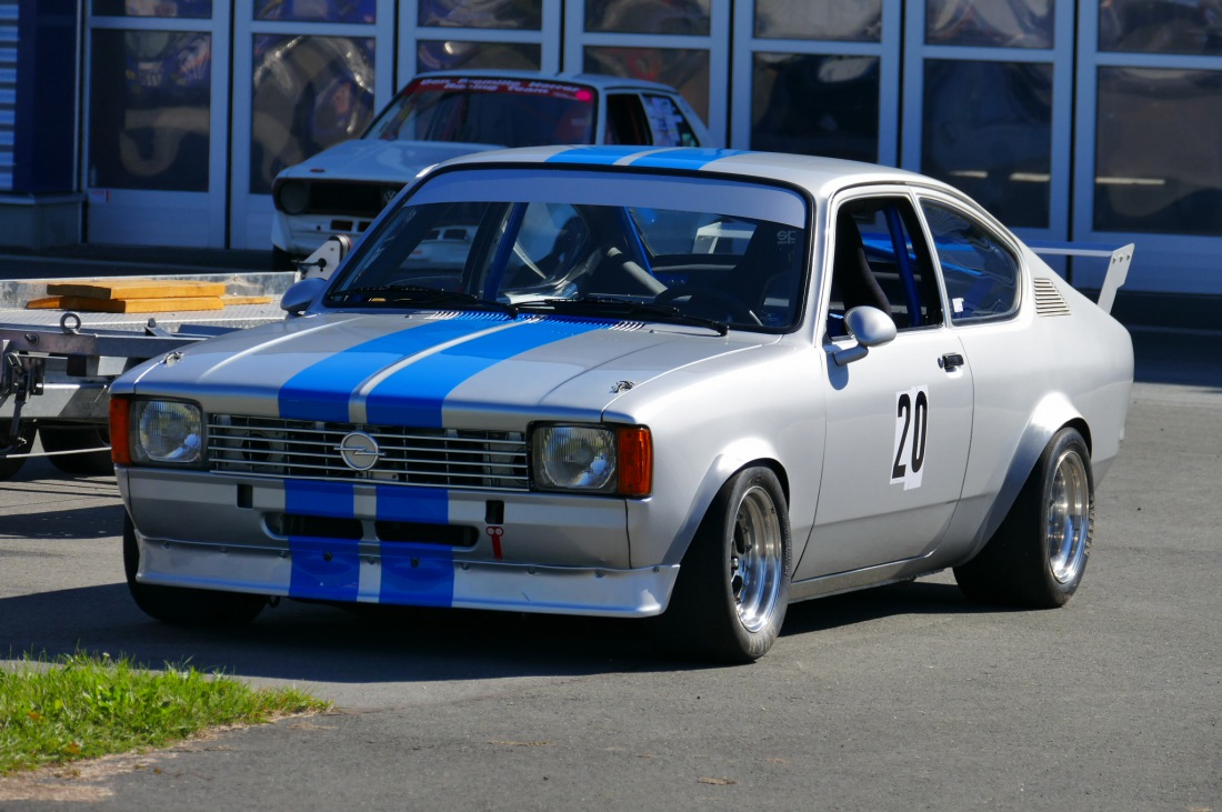 Foto: Martin Zehrer - C-Coupe, gehört einfach dazu!<br />
<br />
Flugplatz-Slalom des MSC-Sophiental. Bestes Wetter, top Teilnehmer, fairer Motorsport Nähe Bindlach! 