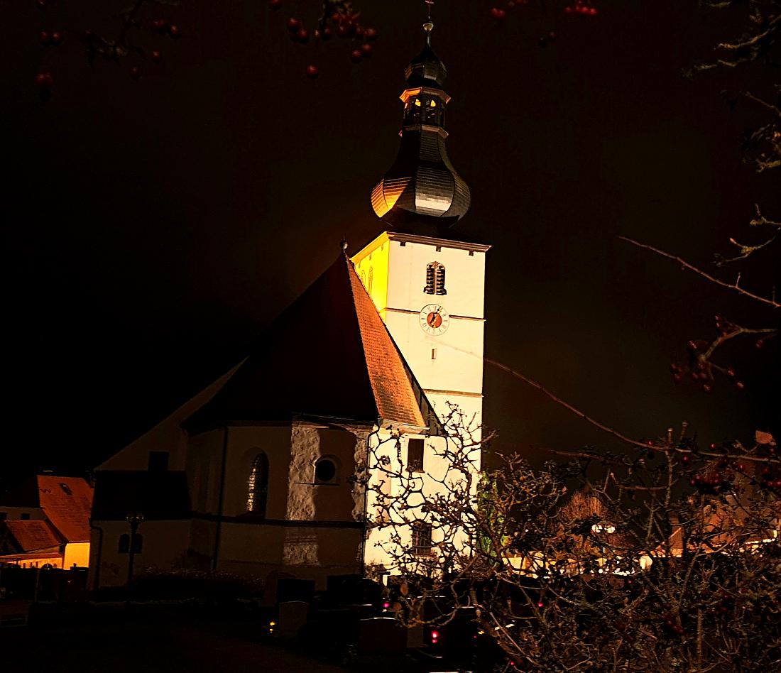 Foto: Martin Zehrer - Die Kastlicher Pfarrkirche St. Margaretha. Erbaut um 1450... 