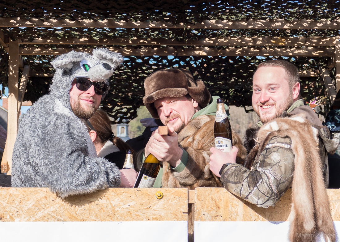 Faschingszug durch Waldeck 2026 - WCV Helau!!!

Am 15. Februar 2026 war es wieder soweit. Tausende Besucher jubelten den Narren zu, das Wetter wurde wie bestellt, wunderschön. Die Sonne strahlte und alle Menschen waren voller Faschings-Laune. WCV Helau!!!!
