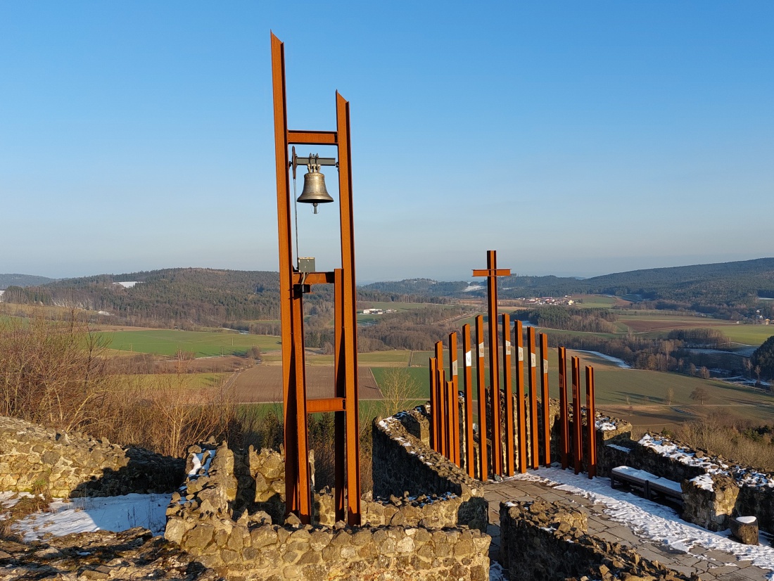 Foto: Martin Zehrer - Oben, auf dem Schlossberg bei Waldeck.  