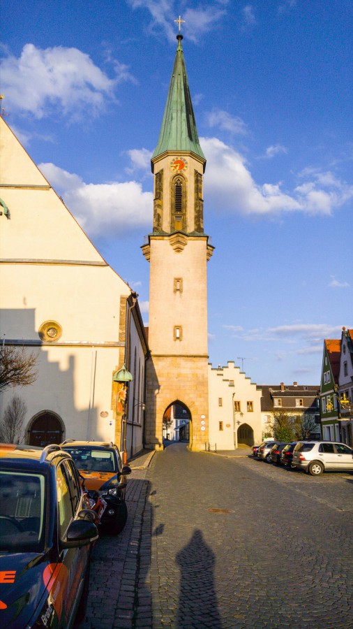 Foto: Martin Zehrer - Der kemnather Kirchturm... Was für wunderschöne Feierabendfarben! 