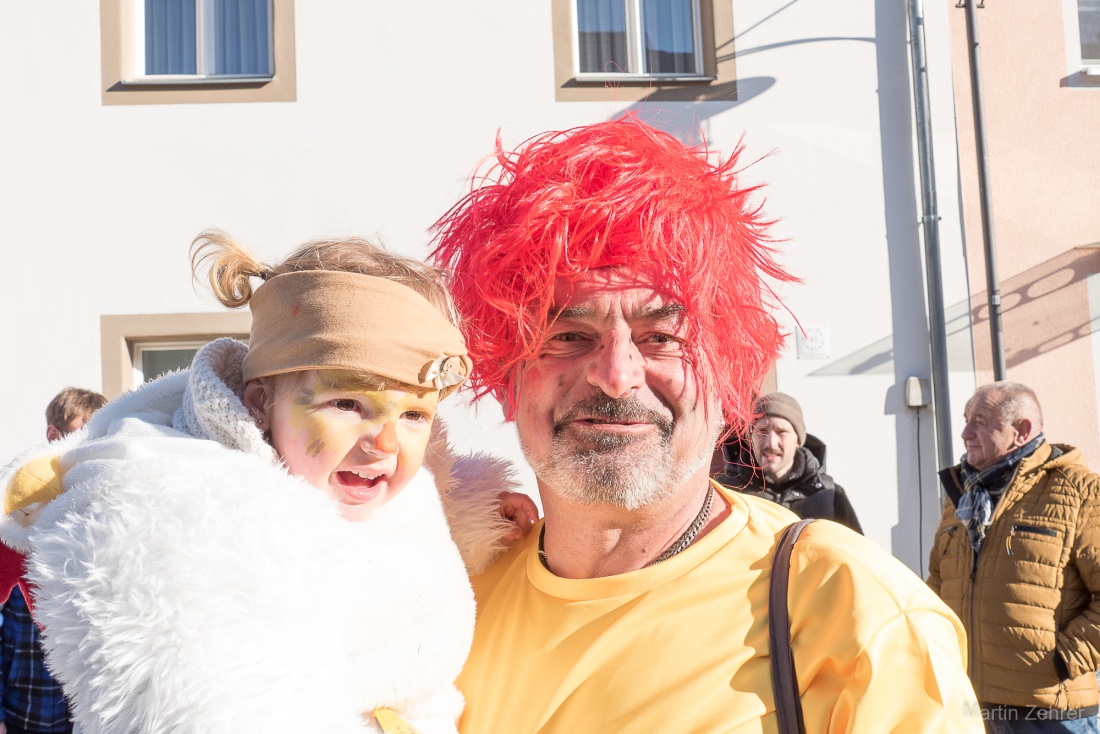 Faschingszug durch Waldeck 2026 - WCV Helau!!!

Am 15. Februar 2026 war es wieder soweit. Tausende Besucher jubelten den Narren zu, das Wetter wurde wie bestellt, wunderschön. Die Sonne strahlte und alle Menschen waren voller Faschings-Laune. WCV Helau!!!!
