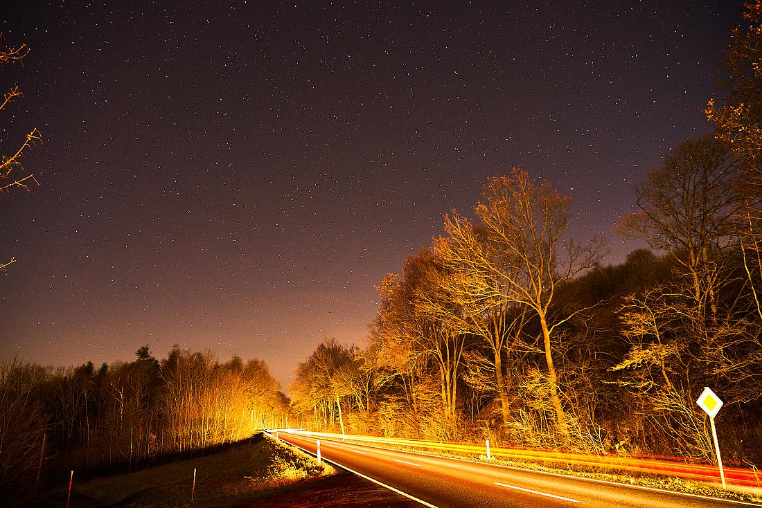 Foto: Martin Zehrer - Nacht-Momente... ;-) <br />
<br />
4. Dezember 2019 - Am Zinster Hügel, in Richtung Neusorg fotografiert... 