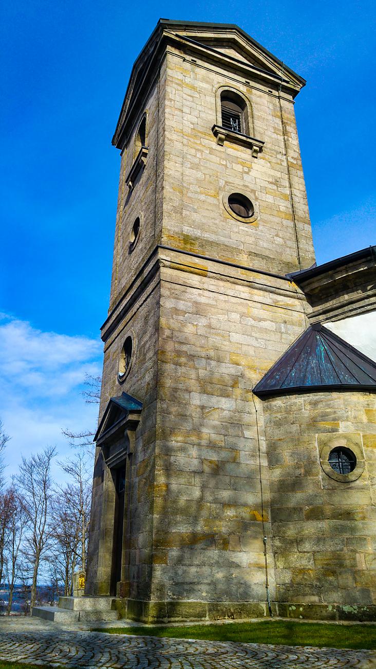 Foto: Martin Zehrer - Frühling, 15.3.2020 - Die Kirche auf dem Armesberg...  