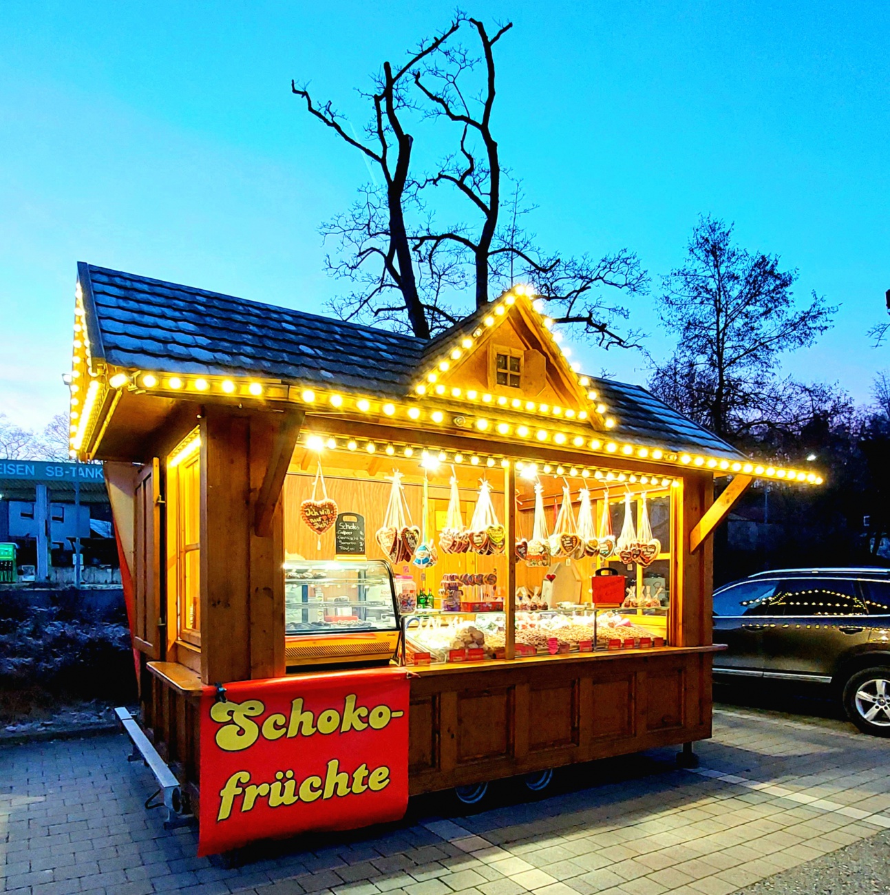 Foto: Martin Zehrer - Unser ganz persönlicher Mini-Zufalls-Weihnachts-Markt in Grafenwöhr :-)<br />
<br />
Makronerler gabs da... 