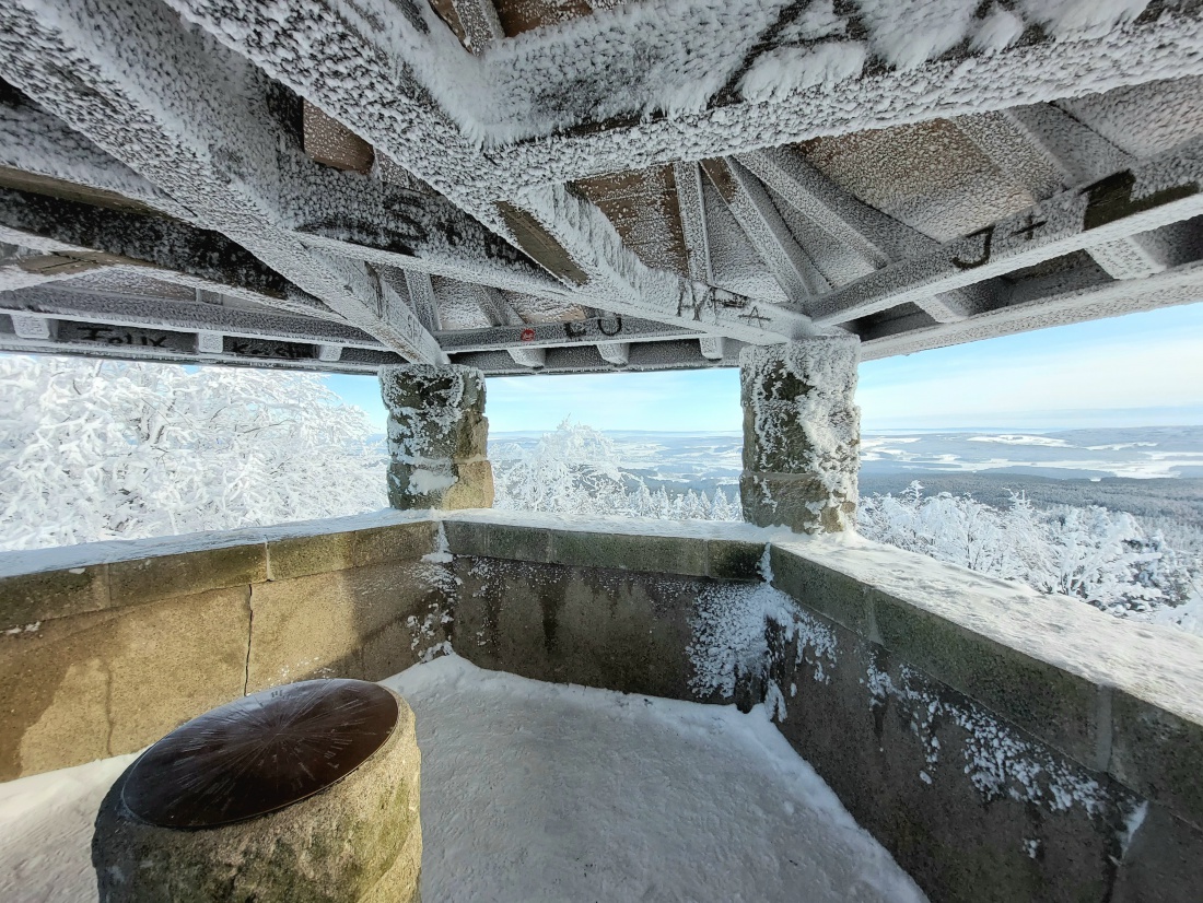 Foto: Martin Zehrer - Die Belohnung nach dem Aufstieg...<br />
Eine gigantische Aussicht vom Kösseine-Turm aus ins Umland.<br />
 