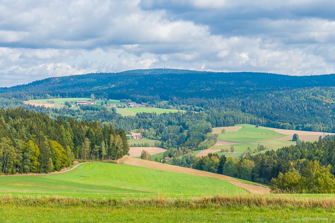 Foto: Martin Zehrer - Wie der Blick ins Paradies...<br />
<br />
Von der Godaser Höhe aus hinübergeblickt zum Steinwald... Im Tal befindet sich Trevesn... 