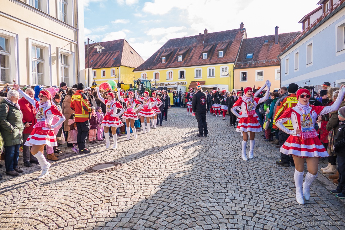 Faschingszug durch Waldeck 2026 - WCV Helau!!!

Am 15. Februar 2026 war es wieder soweit. Tausende Besucher jubelten den Narren zu, das Wetter wurde wie bestellt, wunderschön. Die Sonne strahlte und alle Menschen waren voller Faschings-Laune. WCV Helau!!!!

