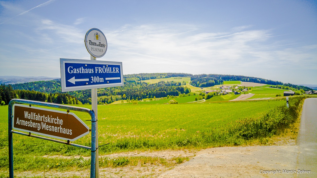 Foto: Martin Zehrer - Am Armesberg: Gasthaus Fröhler in Erdenweis und Gasthaus Mesnerhaus auf dem Armesberg - Beides excellente Gasthäuser zum Einkehren mit sehr gutem Essen!!!<br />
<br />
Gigantische  