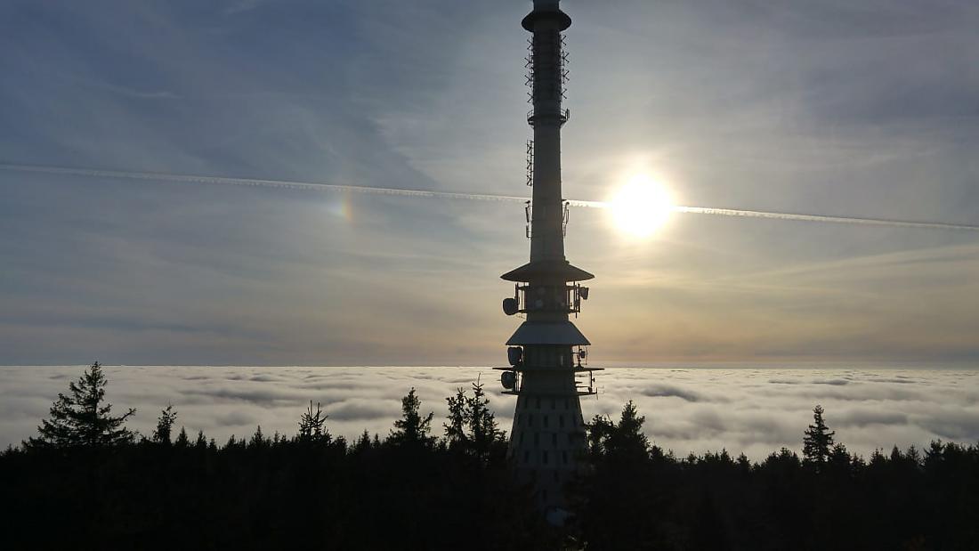 Foto: Martin Zehrer - Traumhafter Sonnenschein über den Wolken auf dem Ochsenkopf. Unten ist nur Nebel ;-)<br />
<br />
10. November 2020 