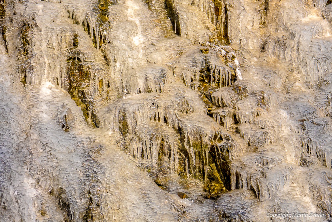 Foto: Martin Zehrer - Winter-Wasserfall zwischen Ebnath und Neusorg... 