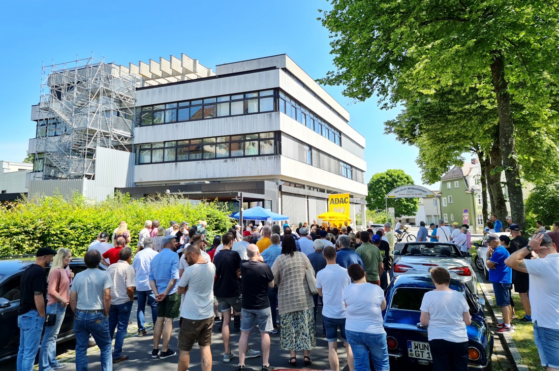 Foto: Maria - 21. ADAC - Fichtelgebirgsfahrt des MSC Wunsiedel am 21.06.2025.<br />
<br />
Wunderbare Fahrzeuge und viele nette Menschen bei herrlichem Sommerwetter. 