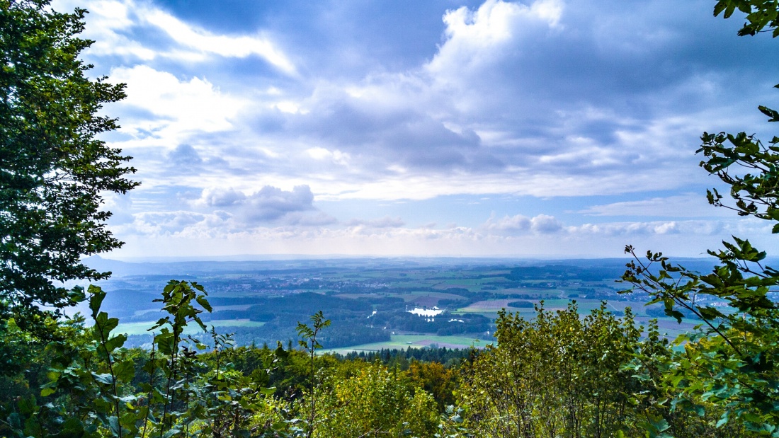 Foto: Martin Zehrer - Der Blick vom Armesberg ins kemnather Land. 