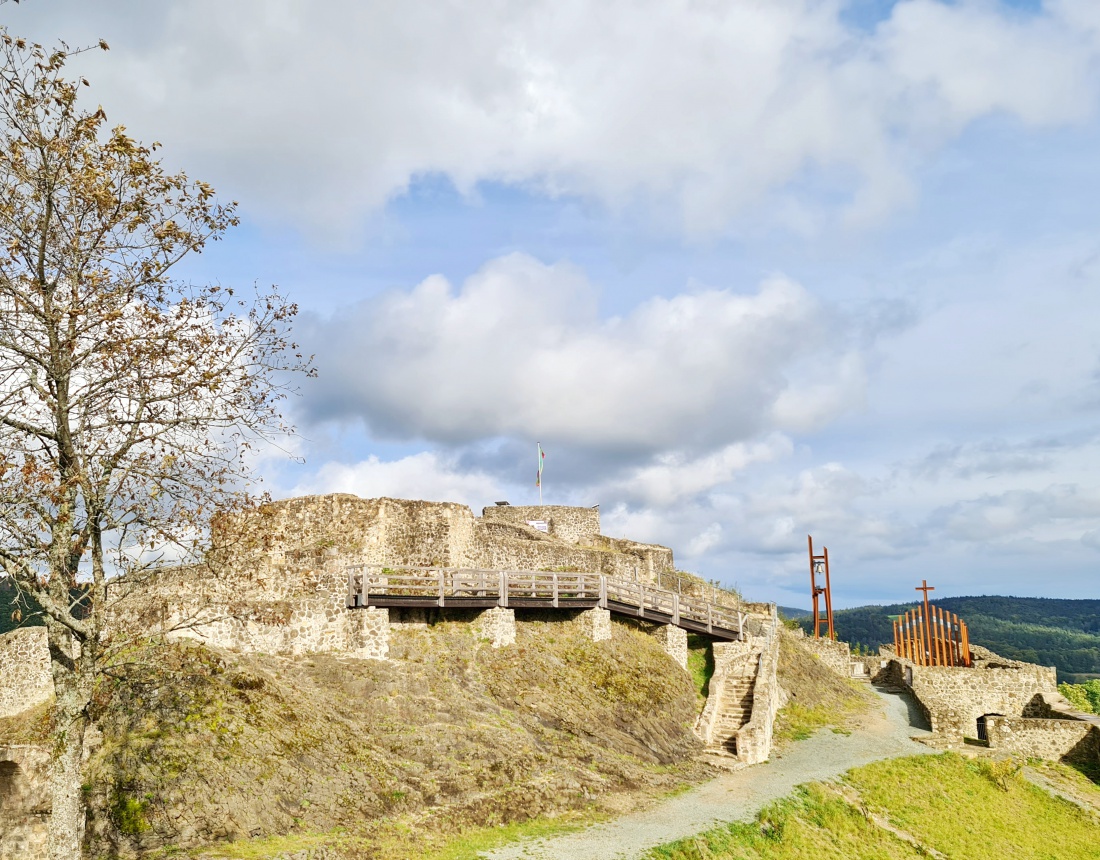 Foto: Jennifer Müller - Der Schlossberg bei Waldeck. 