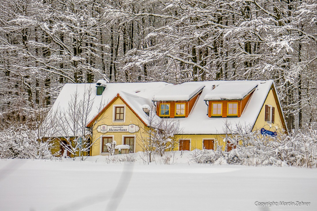 Foto: Martin Zehrer - Das Mesnerhaus auf dem Armesberg hat Winterruhe<br />
<br />
17. Januar 2016 