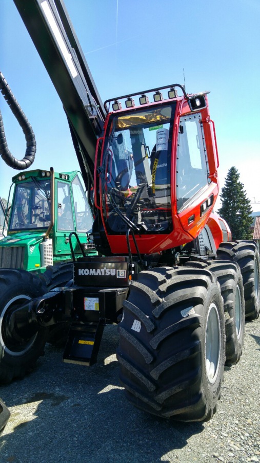 Foto: Martin Zehrer - Harvester bei Howa Neusorg - Der countdown zum 20-Jahre-Fest am Wochenende läuft... 