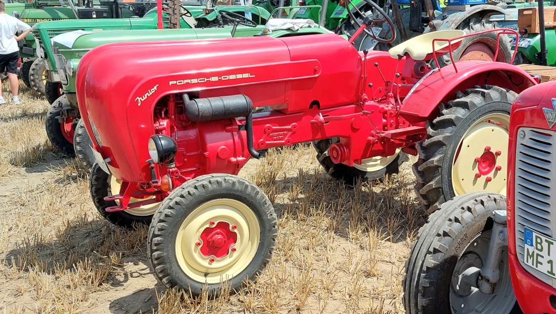 Foto: Martin Zehrer - Ein Porsche Diesel Schlepper auf dem Oldtimertreffen in Oberwappenöst... 