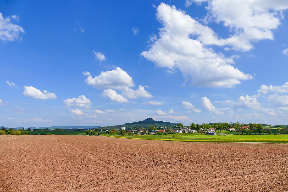 Foto: Martin Zehrer - Der Rauhe Kulm am 19. Mai 2019... Sonnig, bewölkt, windig und ein frischer Wind! 