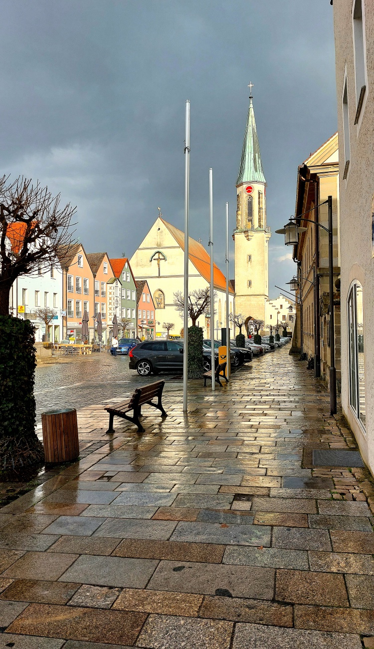 Kirchen-Spiegel... Kemnath bei Regen