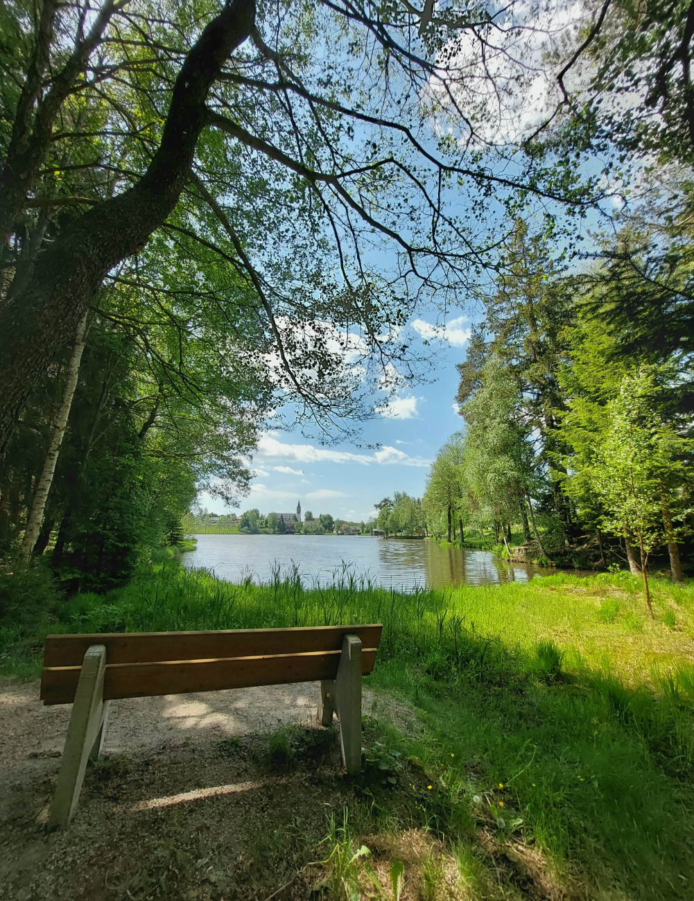 Foto: Martin Zehrer - Rund um den Nagler Badesee...<br />
<br />
Große Liegewiese, gemütlicher Imbiss mit Kaffee und Kuchen, Kinder-Spielplatz und ein wunderschönes Plätzchen Natur... 