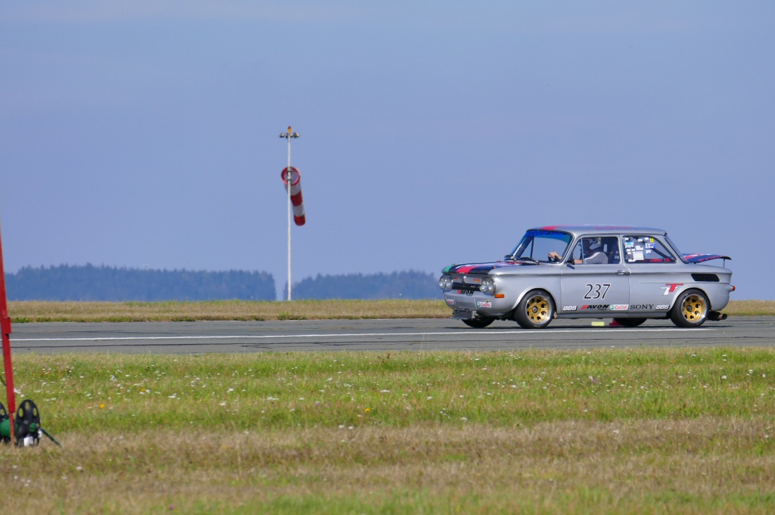 Foto: Martin Zehrer - Auf der Strecke...<br />
<br />
Flugplatz-Slalom des MSC-Sophiental. Bestes Wetter, top Teilnehmer, fairer Motorsport Nähe Bindlach! 