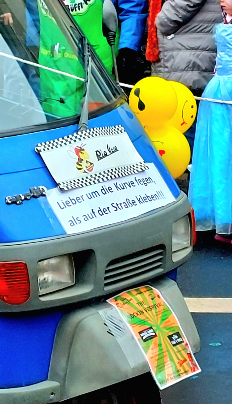 Foto: Martin Zehrer - Gigantischer Faschingszug durch Pressath, Helau - Was für eine stimmungsvolle Gaudi!!! 