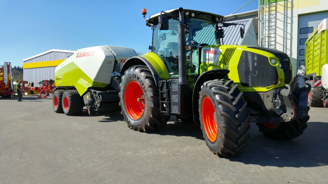 Foto: Martin Zehrer - CLAAS - bald ist Wochenende und dann hat howa Neusorg 20-Jähriges... 