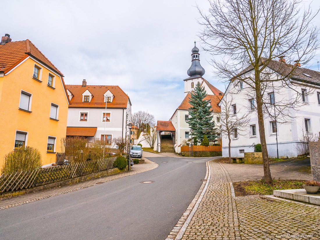 Foto: Martin Zehrer - Kastl in der Ortsmitte, oben ist die Kirche von Kastl zu erkennen...<br />
<br />
1. Frühlingsradtour am 11. März 2018<br />
<br />
Von Kemnath, Neusteinreuth, Schönreuth, Köglitz, Atzmannsb 