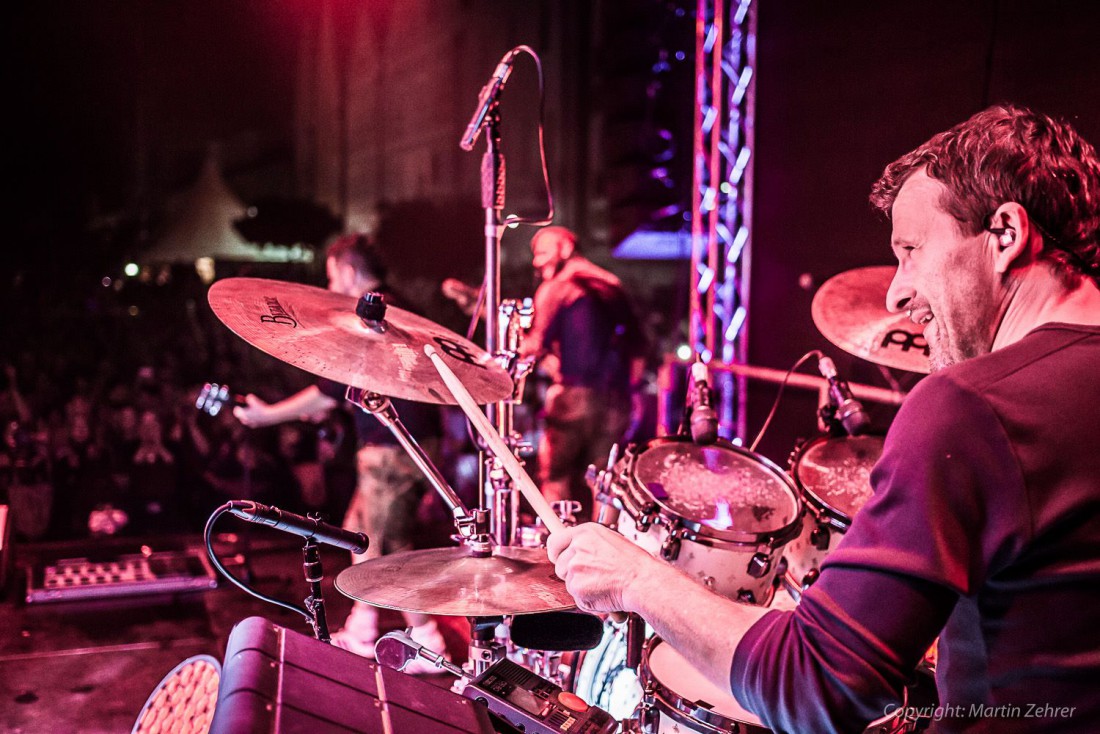 Foto: Martin Zehrer - Willi bei der "Arbeit"... Troglauer Buam Konzert - Sound, Stimmung und a morz Gaudi ;-) 