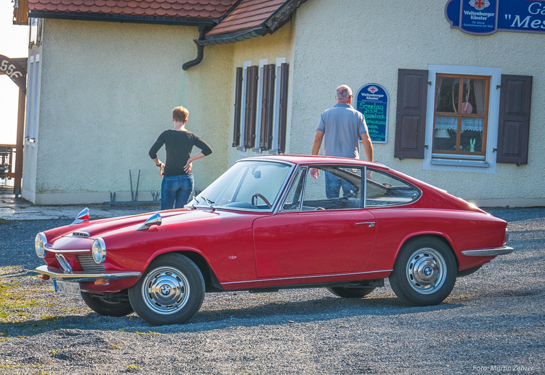 Foto: Martin Zehrer - Was für ein tolles Fahrzeug - BMW auf dem Armesberg...<br />
<br />
Samstag, 23. März 2019 - Entdecke den Armesberg!<br />
<br />
Das Wetter war einmalig. Angenehme Wärme, strahlende Sonne,  