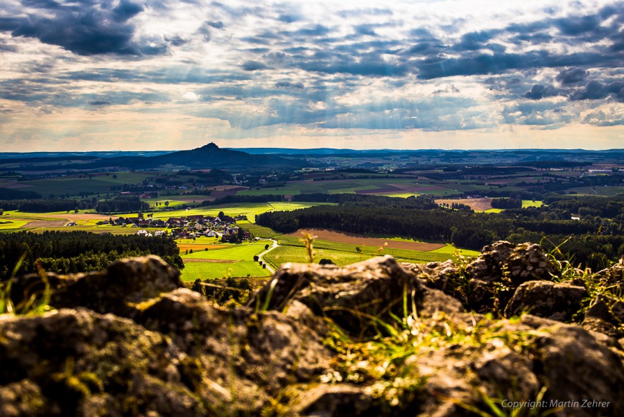 Foto: Martin Zehrer - Auf dem Schloßberg bei Waldeck in der Oberpfalz. Eine himmlische Aussicht in eine bezaubernde Landschaft. <br />
Wer hier noch nicht war, hat nur die halbe Oberpfalz gesehen.  