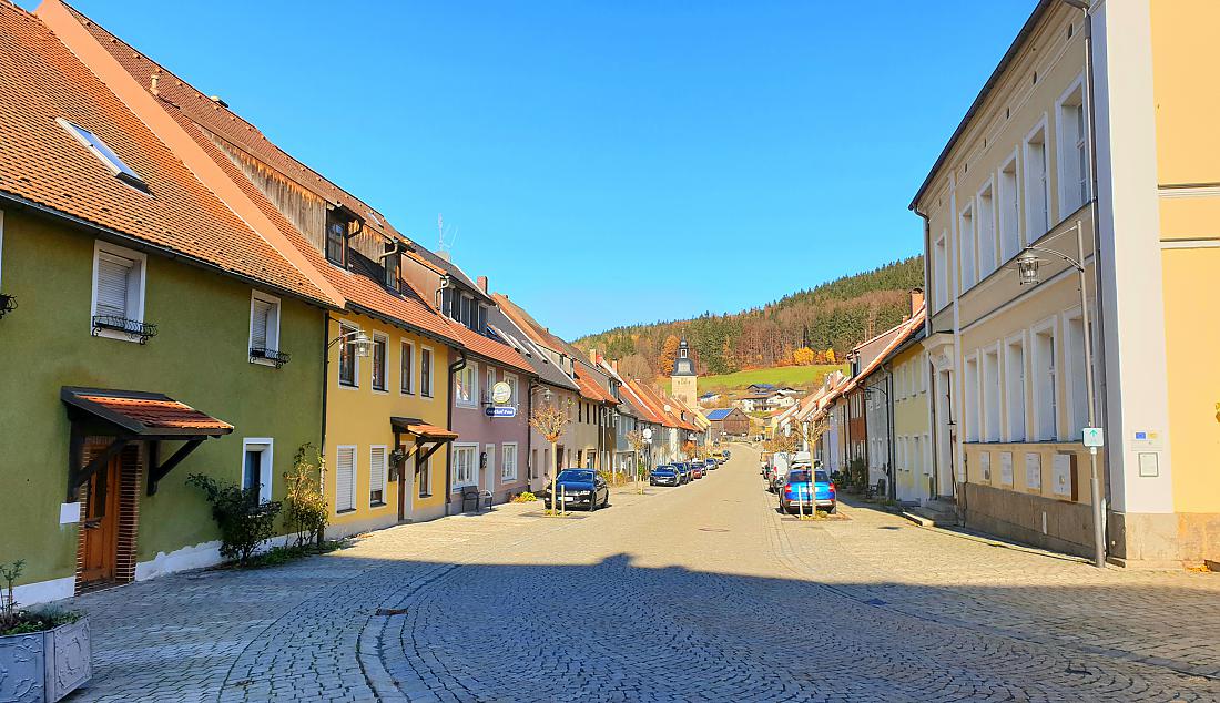 Foto: Martin Zehrer - Hammer-Wetter am 7. November 2020<br />
<br />
Die Wanderung ging von Godas nach Waldeck, von dort quer durch den Wald hinauf zum Zisslar-Hut bei Zwergau und dann wieder nach Godas 