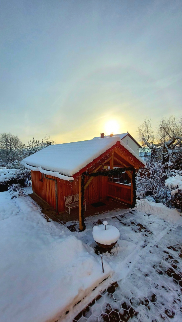 Foto: Martin Zehrer - Von gestern, Sonntag 3. Dezember 2023 auf heute, Montag fiel die Temperatur Nachts auf minus 10,5 Grad Kälte. <br />
Sehr kaltes Wetter... 