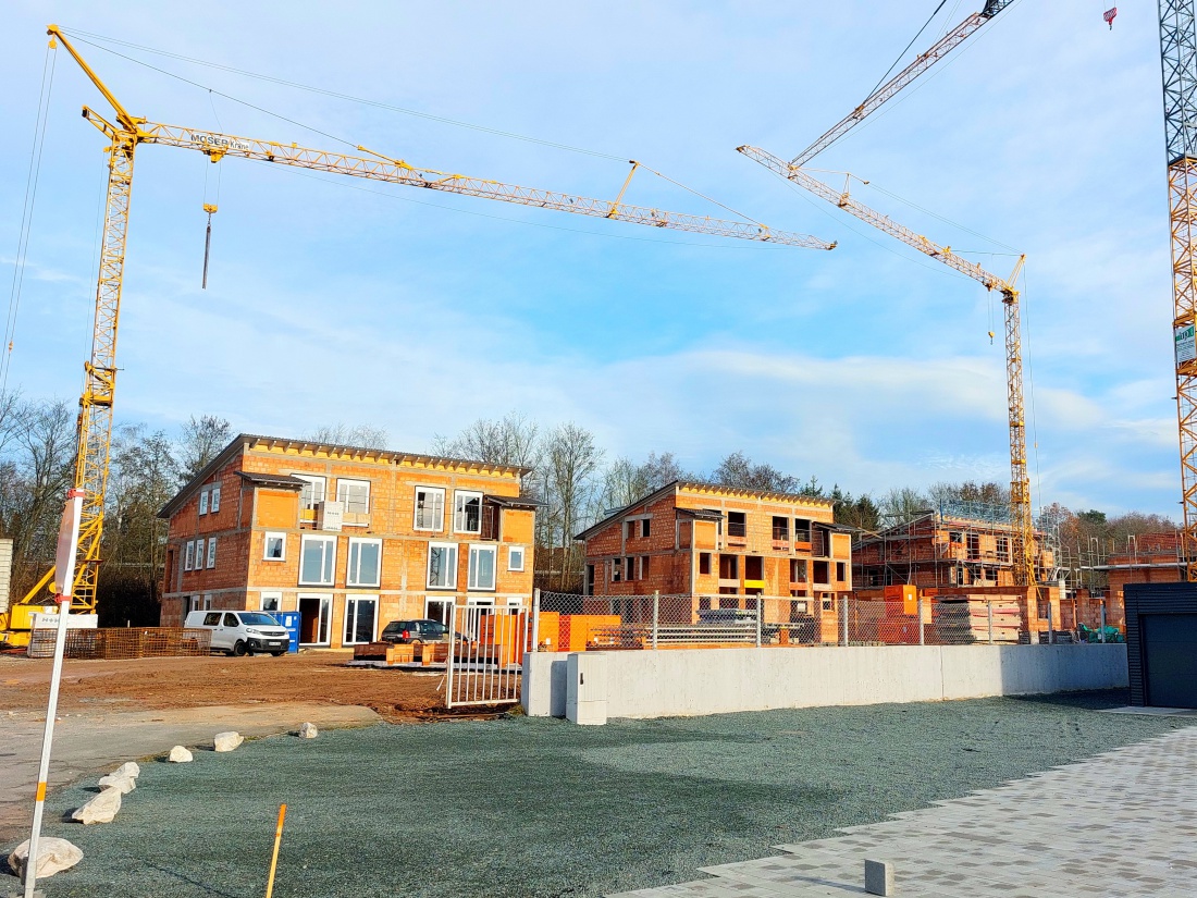 Foto: Martin Zehrer - Wohnraum in Kemnath...<br />
Einst stand hier das Autohaus  Memmel. 