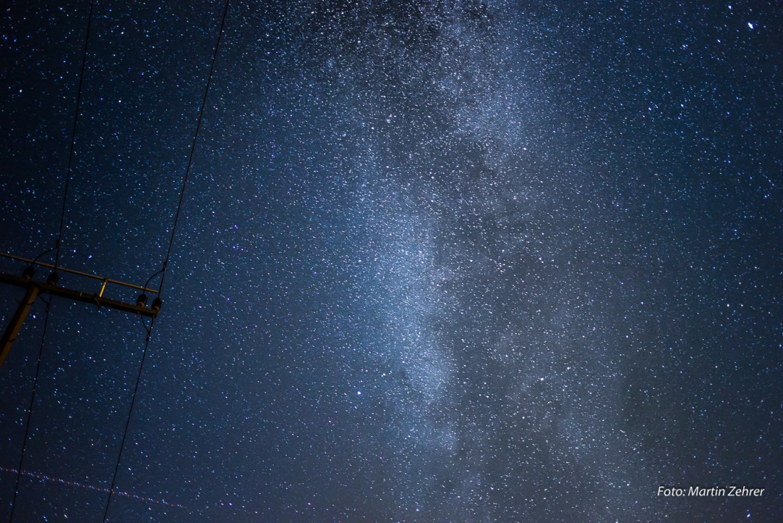 Foto: Martin Zehrer - Die Milchstraße über Kulmain bzw. Zinst. Die Aufnahme entstand im Jahre 2014. Unzählig viele Sterne schweben im Raum über unseren Köpfen. 