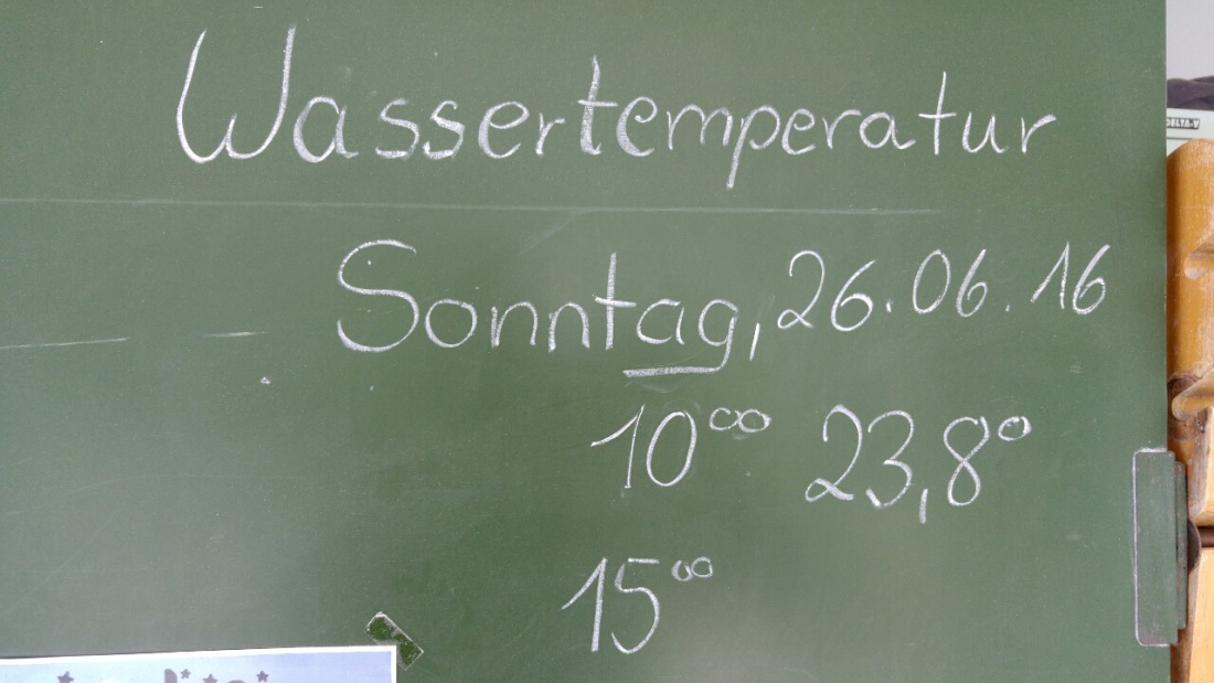 Foto: Martin Zehrer - Radtour... Angekommen im Freibad Immenreuth, Wassertemperatur passt ;-) 