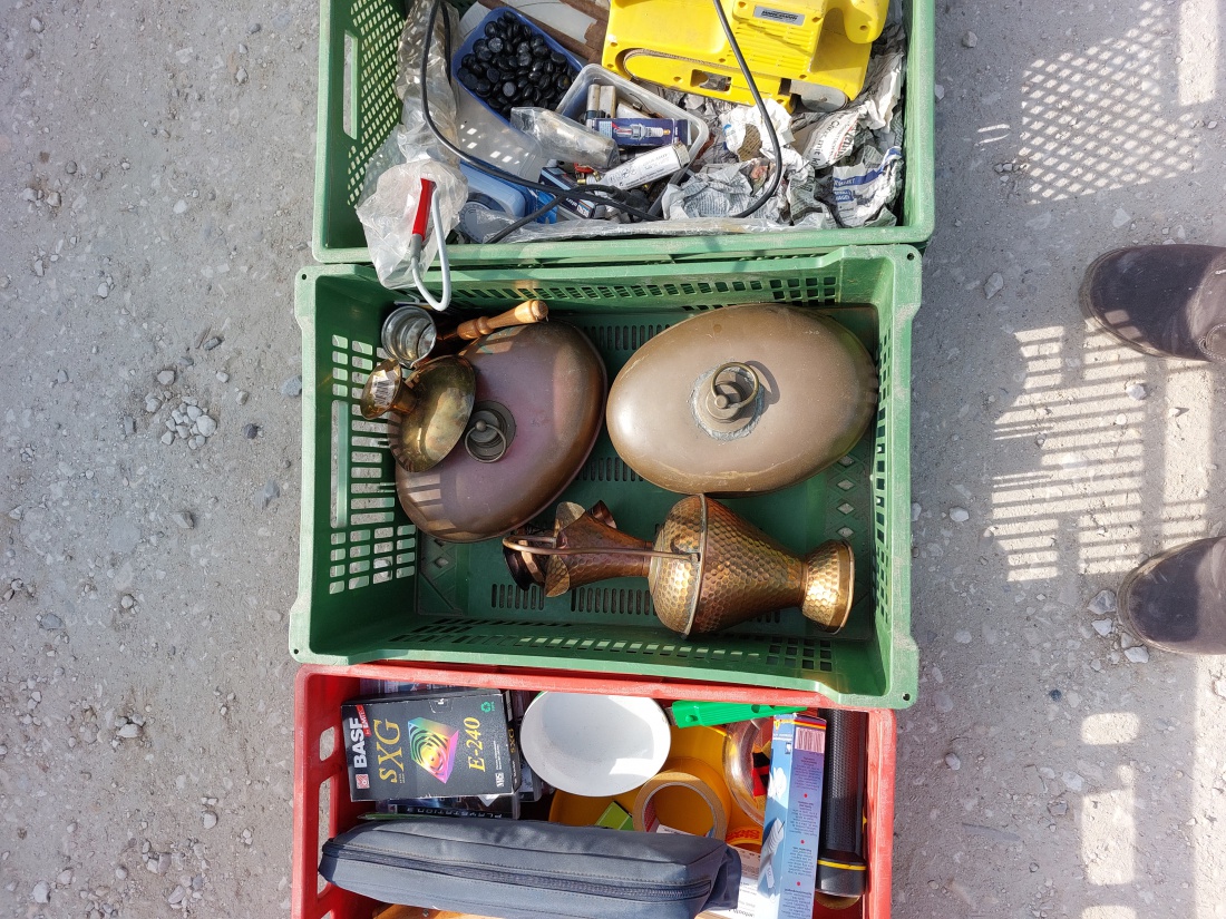 Foto: Martin Zehrer - Heute zum Flohmarkt nach Amberg... so viele Sachen zum Gucken... :-)<br />
Das Wetter war sehr Sonnig, aber im Schatten noch ziemlich frisch. 