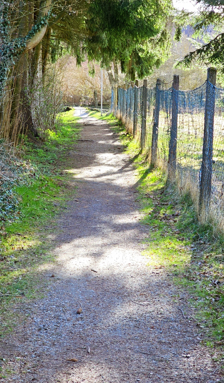 Schleich-Weg in Kemnath... eine schöne Abkürzung...