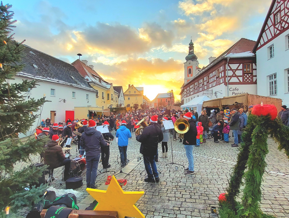 Foto: Martin Zehrer - Wunderschöner Weihnachtsmarkt in Bad Neualbenreuth!!! 