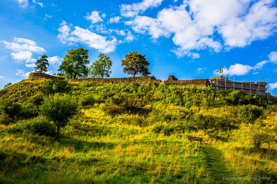 Foto: Martin Zehrer - Auf dem Schloßberg bei Waldeck in der Oberpfalz. Eine himmlische Aussicht in eine bezaubernde Landschaft. Wer hier noch nicht war, hat nur die halbe Oberpfalz gesehen. Un 