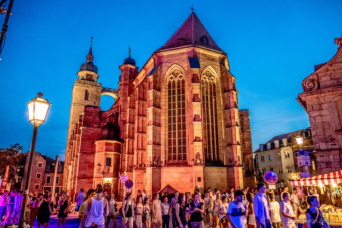 Foto: Martin Zehrer - Unglaubliches Ambiente, fröhliche Menschen, gigantische Stimmung und geniales Wetter. Das Bayreuther Bürgerfest in einer lauhen Sommernacht am 3. Juli 2015. 
