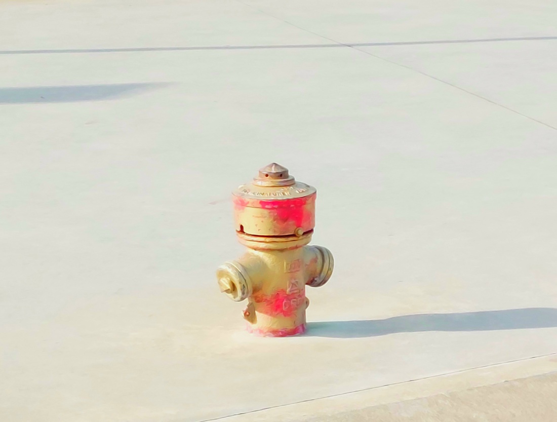 Foto: Martin Zehrer - Hydrant... Steht im Skaterpark, in Marktredwitz... 