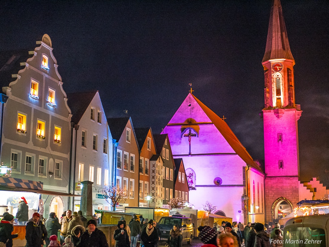 Foto: Martin Zehrer - Unglaublich schön... Licht-Kunst beim Candle-Light-Shopping 2017 in Kemnath 