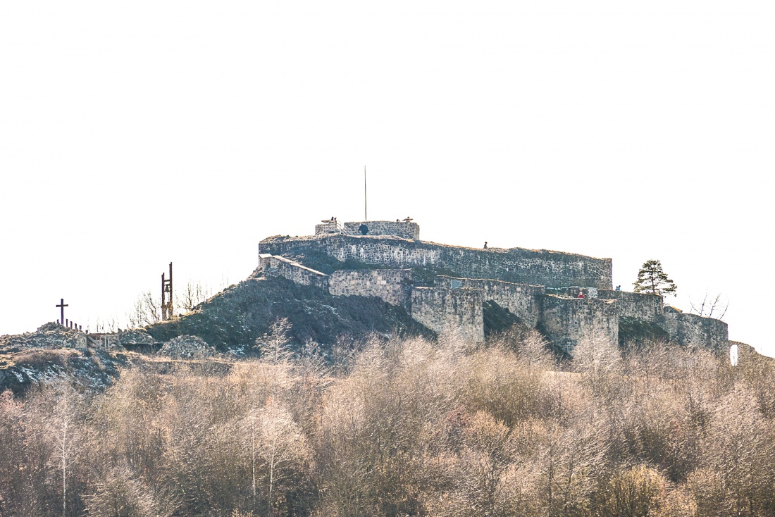 Foto: Martin Zehrer - Der Schlossberg bei Waldeck - ein touristischer Dauermagnet. <br />
Unzählige Besucher waren angereist. Wir sahen Autonummern aus Nürnberg, Eschenbach, Bayreuth, Tirschenreuth 